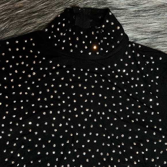 Embellished Long Sleeve - Picture 3 of 5